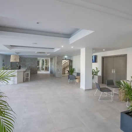 Aparthotel Narcissos Waterpark Protaras