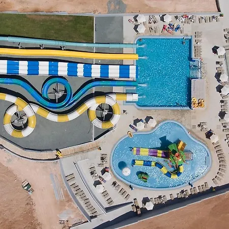 Aparthotel Narcissos Waterpark 4*