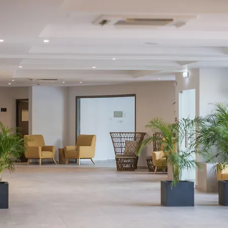 Narcissos Waterpark Aparthotel 4*