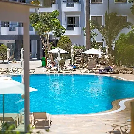 Narcissos Waterpark Aparthotel