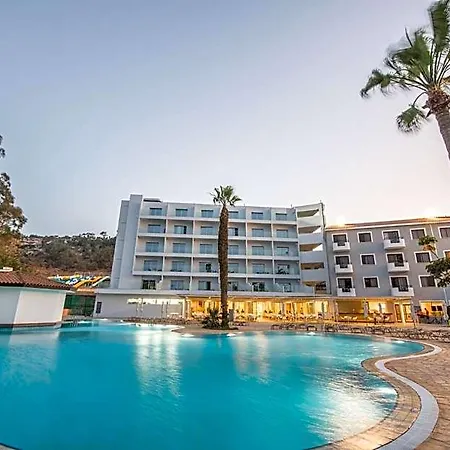 Narcissos Waterpark Aparthotel