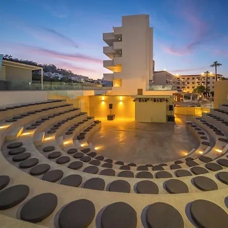Ξενοδοχείο με διαμερίσματα Narcissos Waterpark Πρωταράς