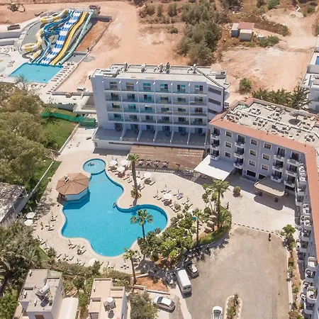 Ξενοδοχείο με διαμερίσματα Narcissos Waterpark