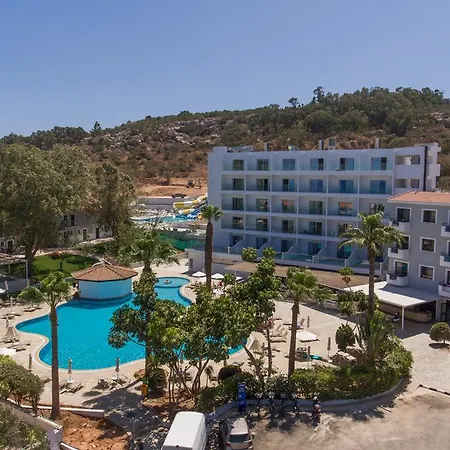 Narcissos Waterpark Aparthotel 4*