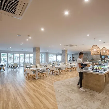 Narcissos Waterpark Hotel de apartamente Protaras