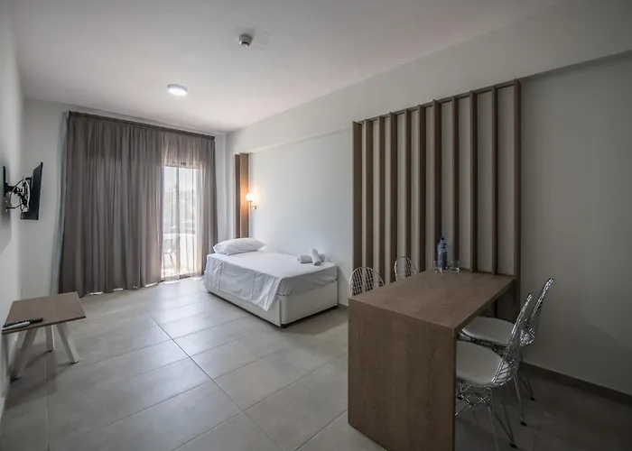 Narcissos Waterpark Aparthotel