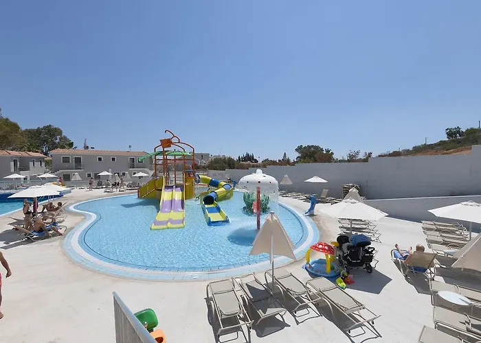 Narcissos Waterpark Apart-hotel Protaras