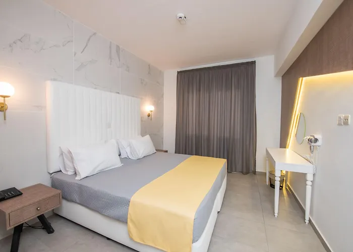 Narcissos Waterpark Aparthotel Protaras