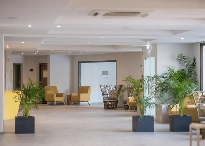 Narcissos Waterpark Apart-hotel 4*