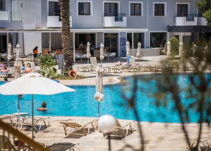 Narcissos Waterpark Apart-hotel 4*