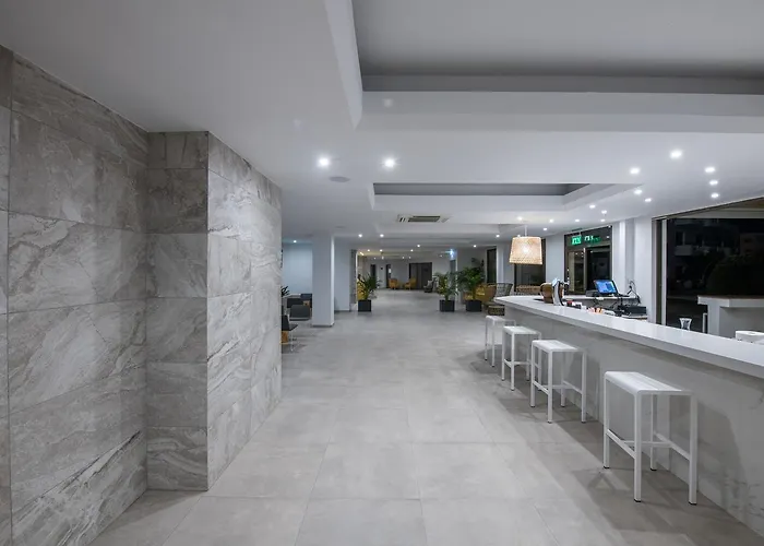 Aparthotel Narcissos Waterpark 4*