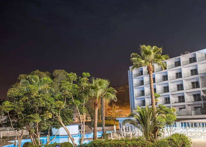 Narcissos Waterpark Apart-hotel