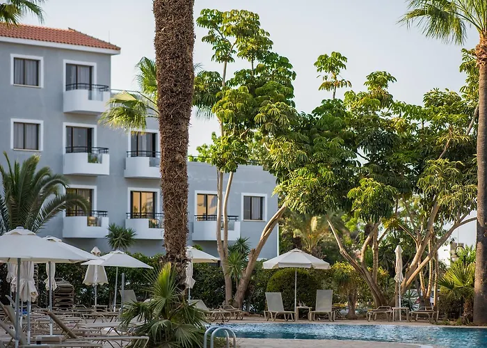 Narcissos Waterpark Aparthotel 4*