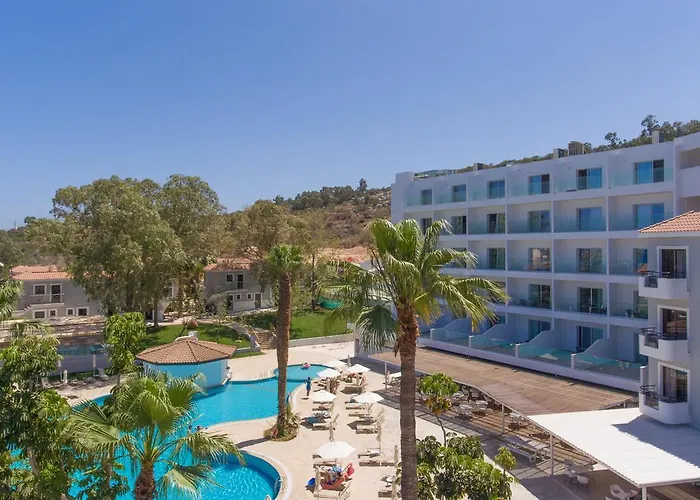 Aparthotel Narcissos Waterpark Protaras