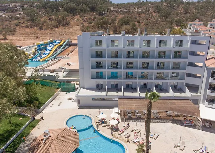 Narcissos Waterpark 4*